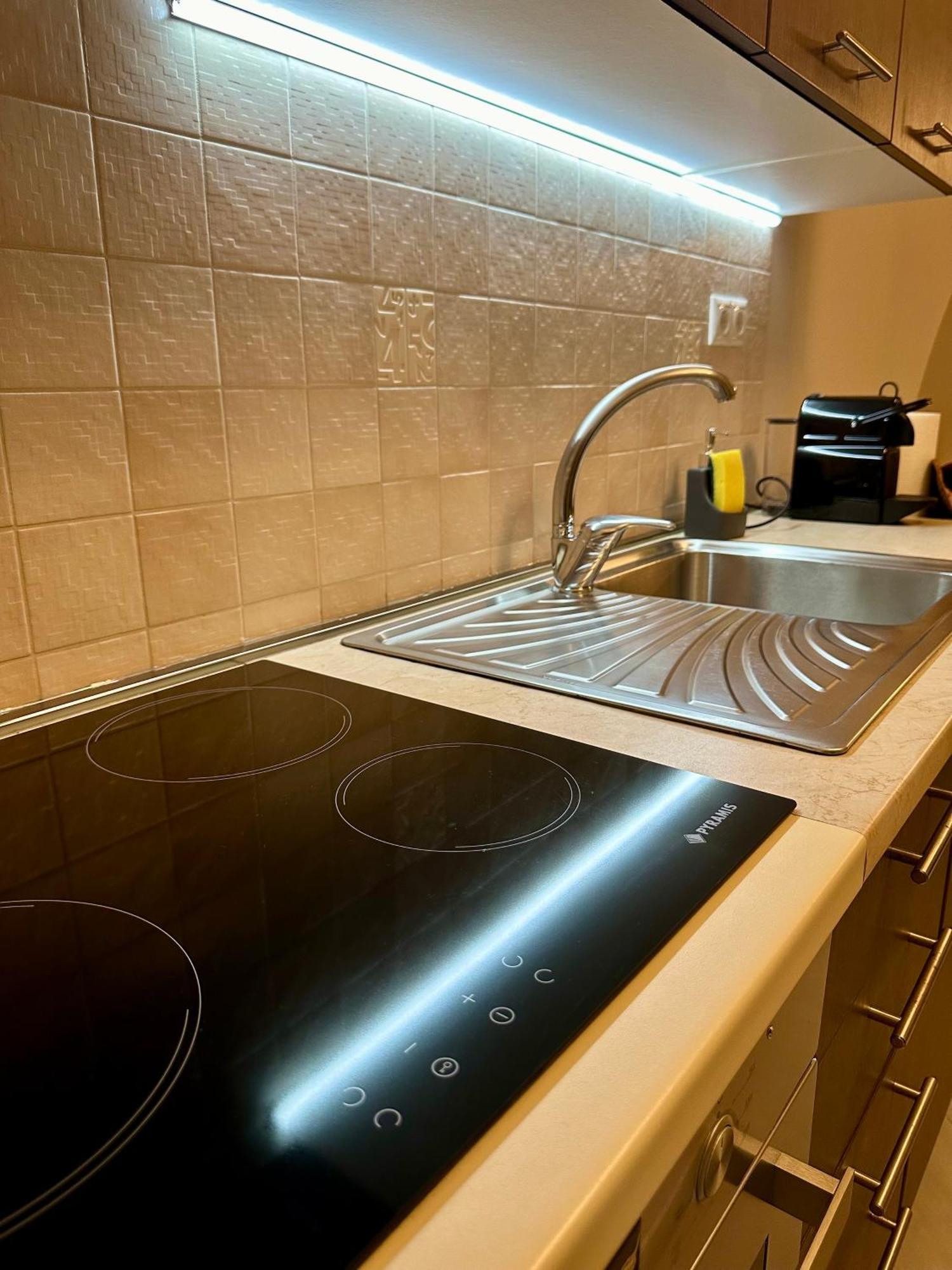 Snappyb Living Spaces Alexandroupoli Bagian luar foto