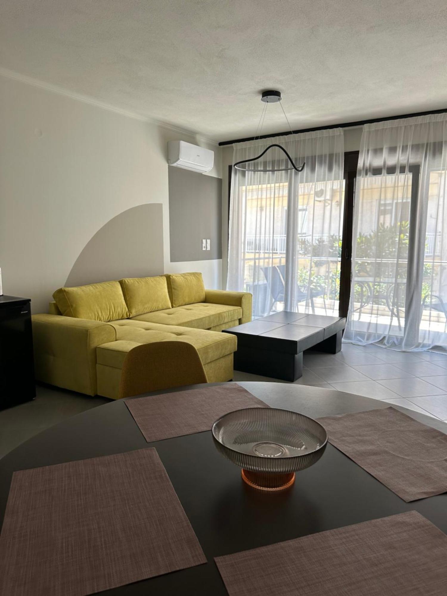 Snappyb Living Spaces Alexandroupoli Bagian luar foto